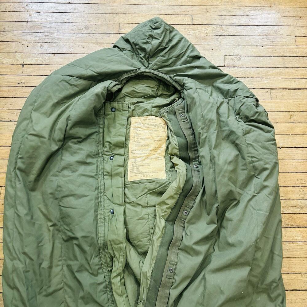 Genuine US Military Intermediate Cold Sleeping Bag Vtg 70s Dated 1977 Down Poly